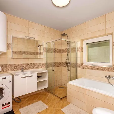 In Balatonmariafürdo 43401 Tatil Evi *